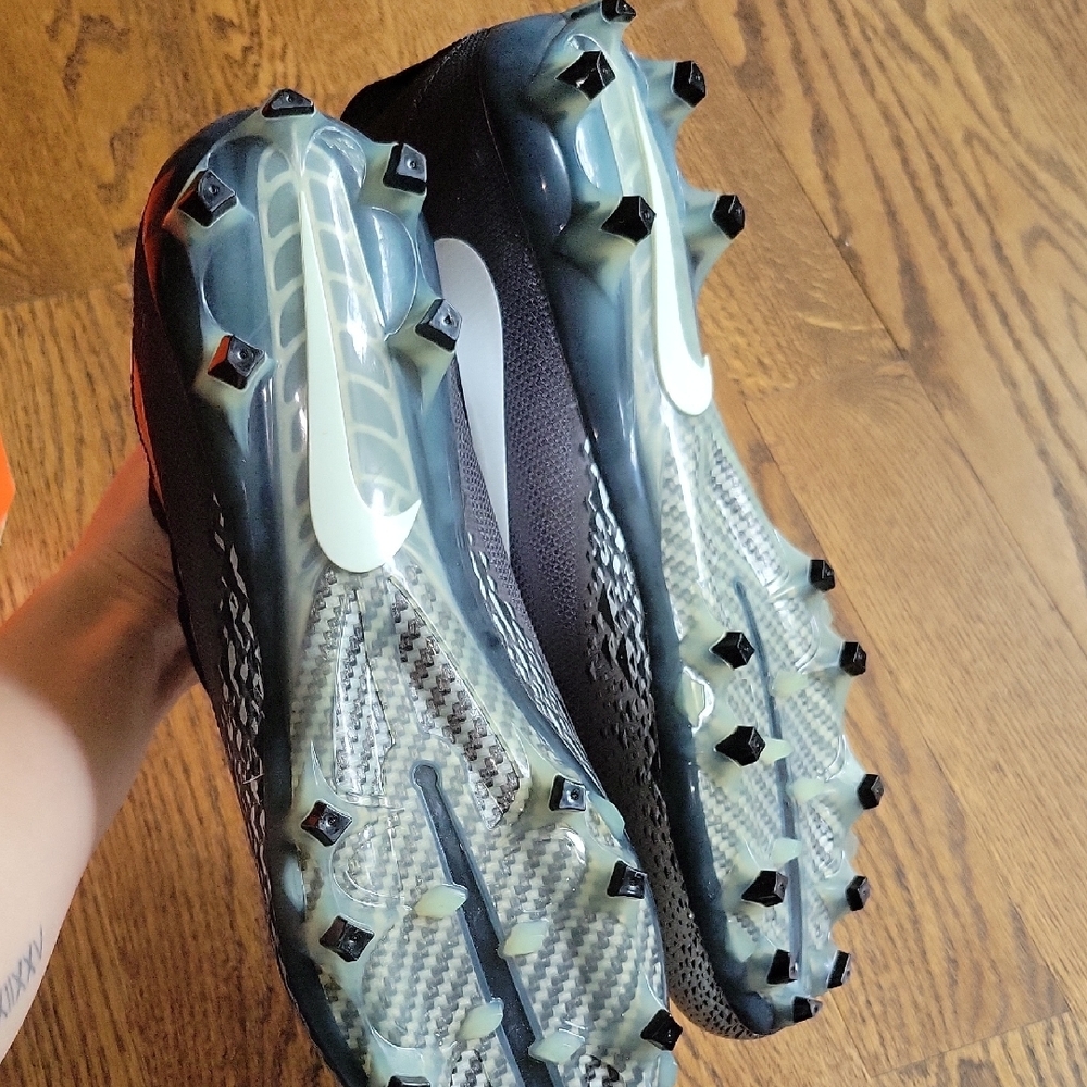 New Nike Vapor Untouchable 2 Cleats - Picture 6 of 6